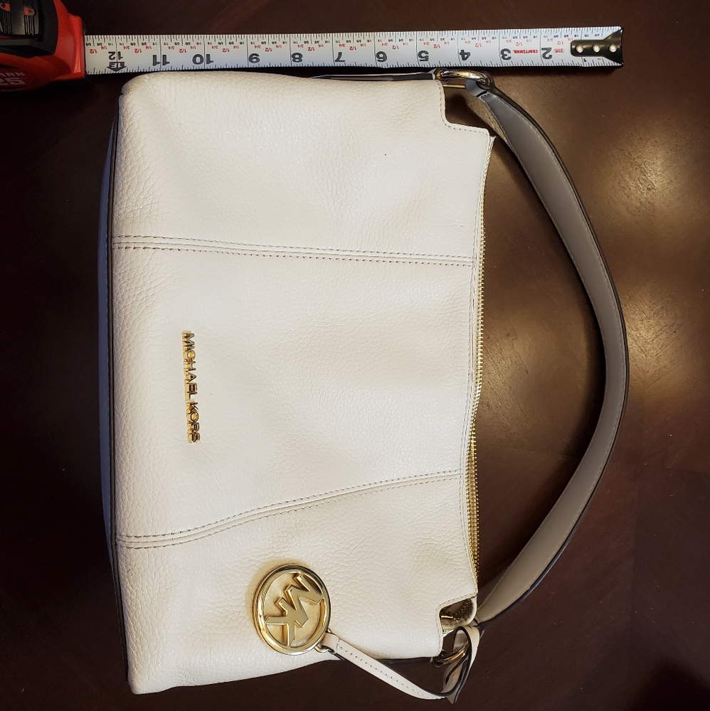 Michael Kors winter white purse - Picture 2 of 4